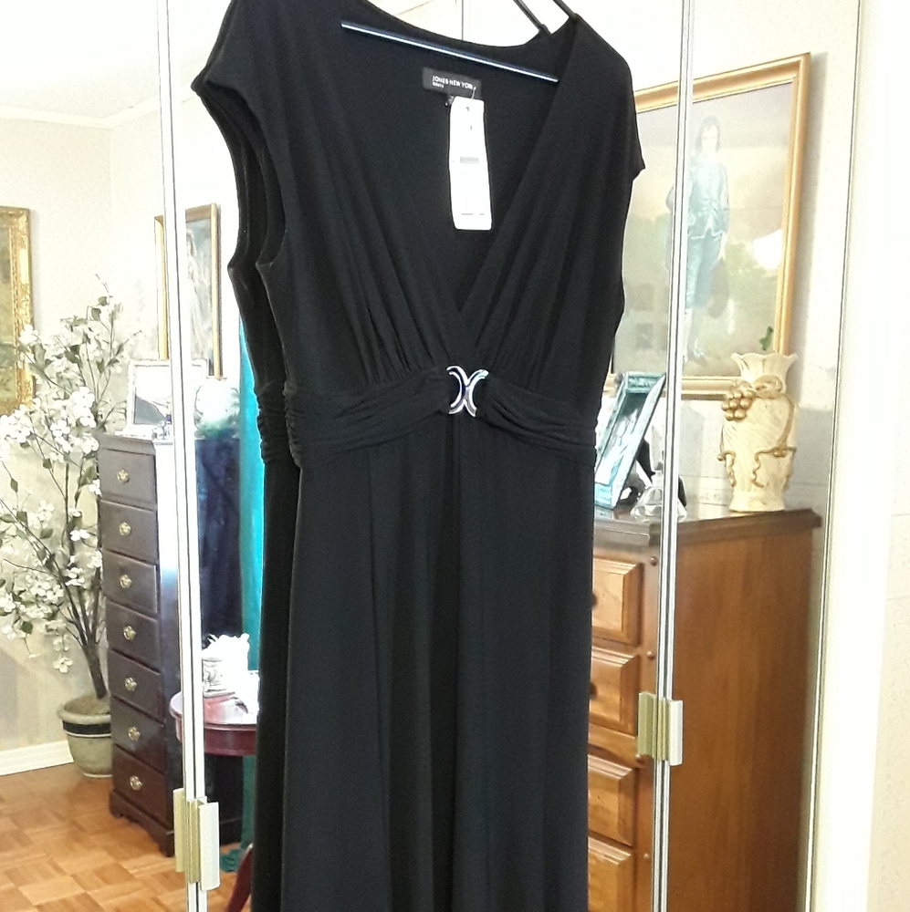 N/WTAGS JONES OF NEW YORK BLACK SWING DRESS 12